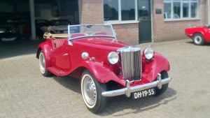 1953 MG TD red