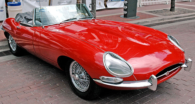 Jaguar E Type The Poor Man S Ferrari 250 Gto Dandy Classics
